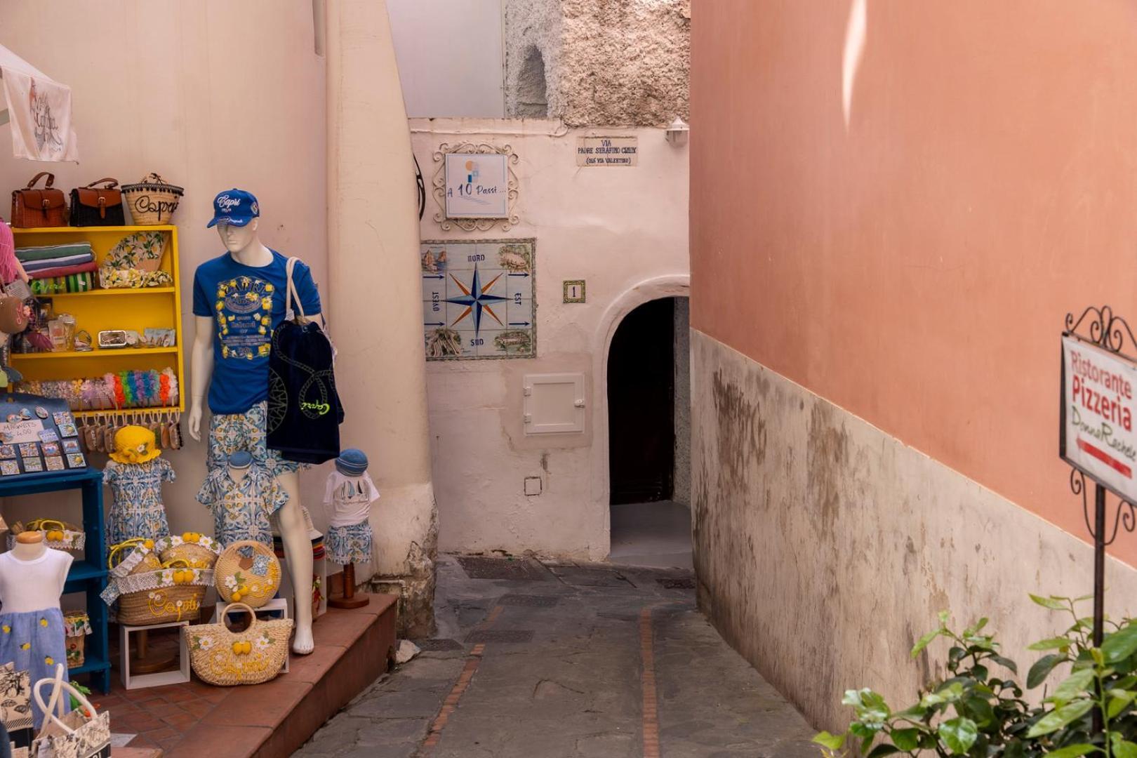 A 10 Passi Apartment Capri Luaran gambar